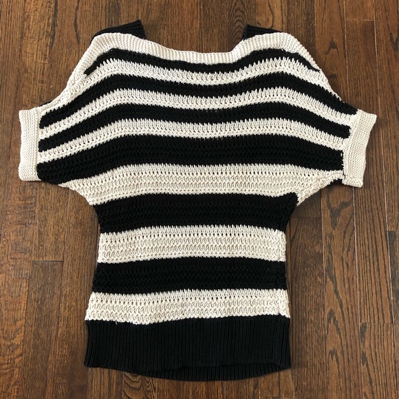 Ann Taylor LOFT Women’s S Black/Cream Open-Stitch Knit Short-Sleeve Sweater EUC! - Picture 10 of 10